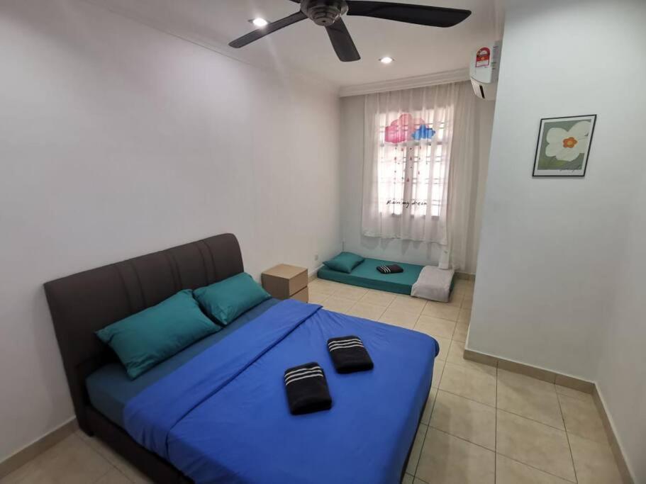 Apartemen Permas 14min To Midvalley 10pax Wifi Tv Box 4broom Johor Bahru
