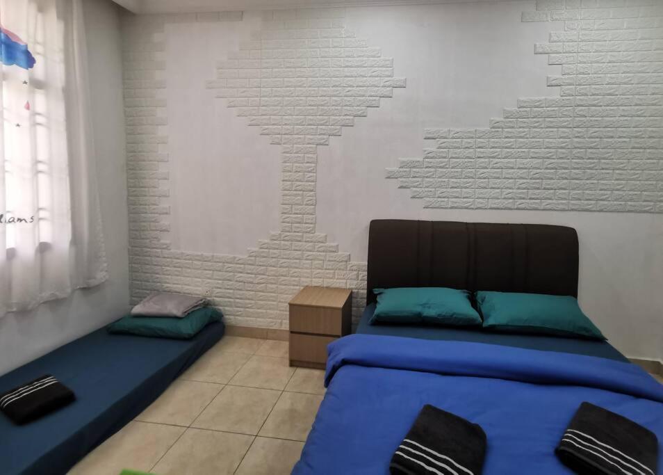 Permas 14min To Midvalley 10pax Wifi Tv Box 4broom Apartemen Johor Bahru